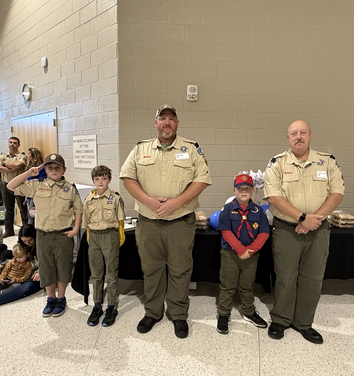 CESAviators's tweet image. ✈️🇺🇸 Aviators honor our heroes!
Today our students gathered to celebrate Veterans Day and to thank the brave men and women who have served our country. We are grateful for your courage, your sacrifice, and your example.
 Thank you, Veterans!
@LexingtonOne