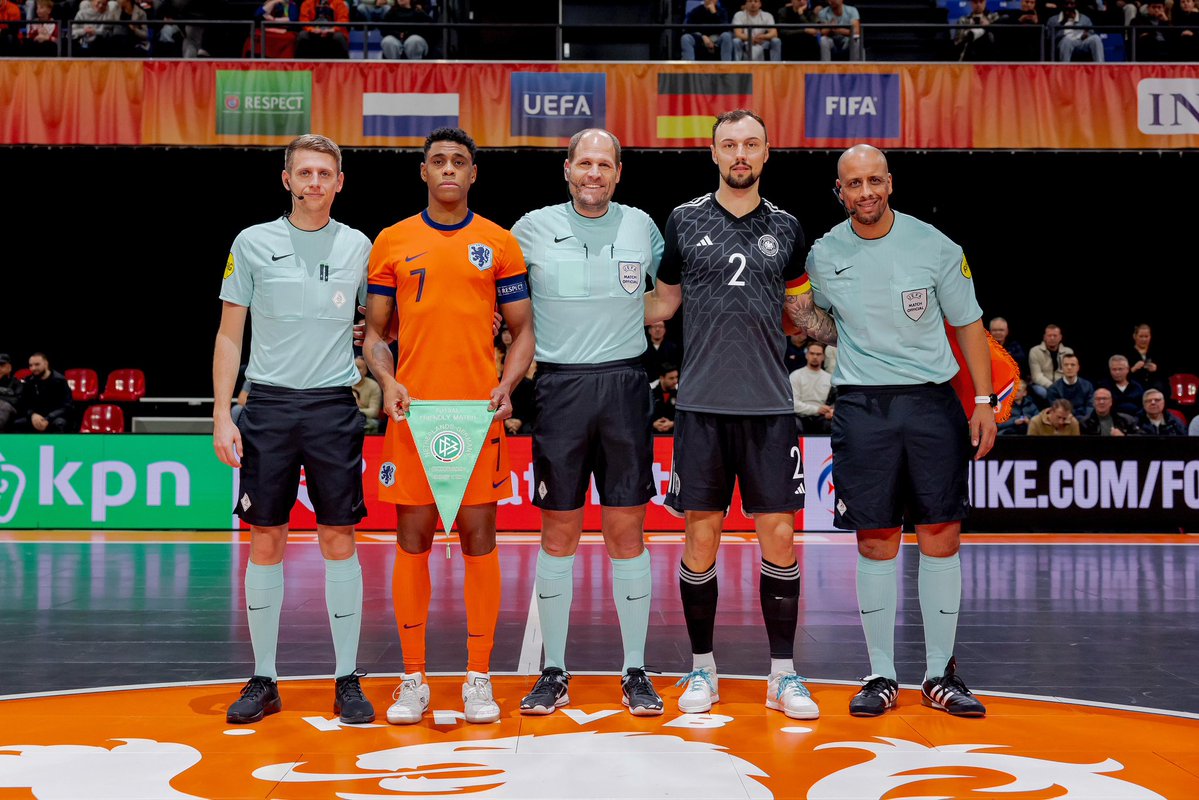OranjeFutsal's tweet image. Let’s go! 🦁

#NEDDUI #OranjeFutsal