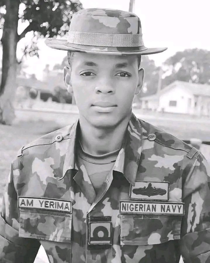 GidadoJada's tweet photo. Jami’in soja ya ce wa Wike:
Ni jami’i ne.
Ni jami’i ne da aka nada.
Ina da gaskiya da rikon amana.
Ba zan yi shiru ba.
Ba za ku iya sanya ni yin shiru ba.
Ba za mu kashe kowa ba.
Ni ba wawa bane.
Ni janar ne mai taurari uku.
Ni ina magana kuma jami’in ‘yan sanda yana magana.
Ina https://t.co/tYv5PXWo0o