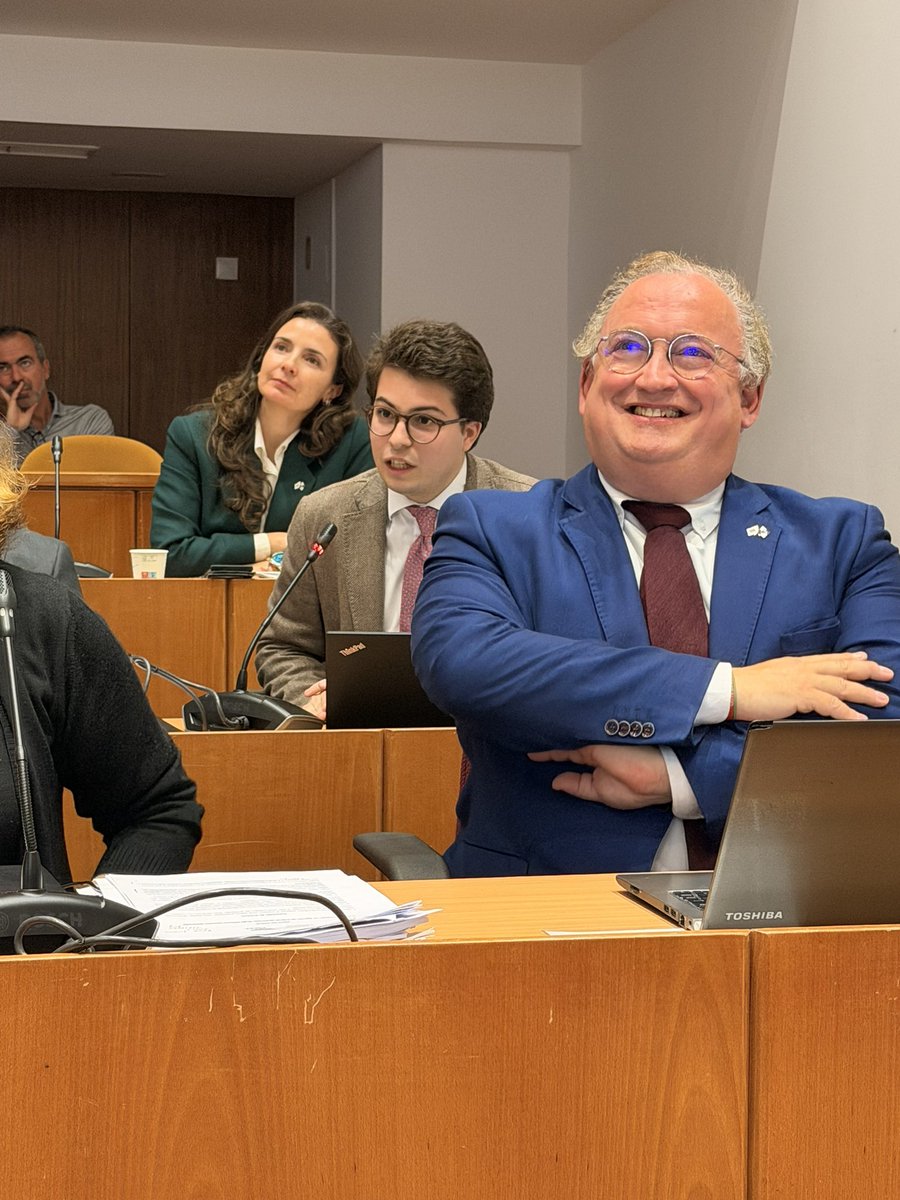 Pedro_Frazao_'s tweet photo. 🇵🇹✨ Servir Oeiras é uma honra e fazê-lo com esta bancada municipal do CHEGA é um orgulho imenso! 💪
Na Assembleia Municipal, defendemos os valores, a transparência e o respeito pelo dinheiro público e pela vontade dos oeirenses.
Não estamos lá para agradar ao sistema, estamos aqui para mudar o sistema para dar voz a quem foi esquecido e trazer dignidade à política local.

Oeiras merece sempre mais. E o CHEGA está aqui para garantir isso! 🙌🔥

#Oeiras #CHEGA #PolíticaComValores #ServirComOrgulho #Autarquia #Portugal