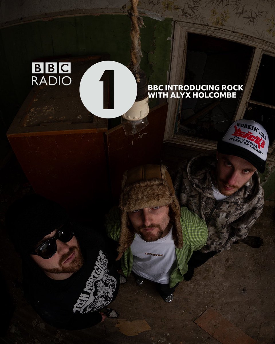 Headrush tweet media