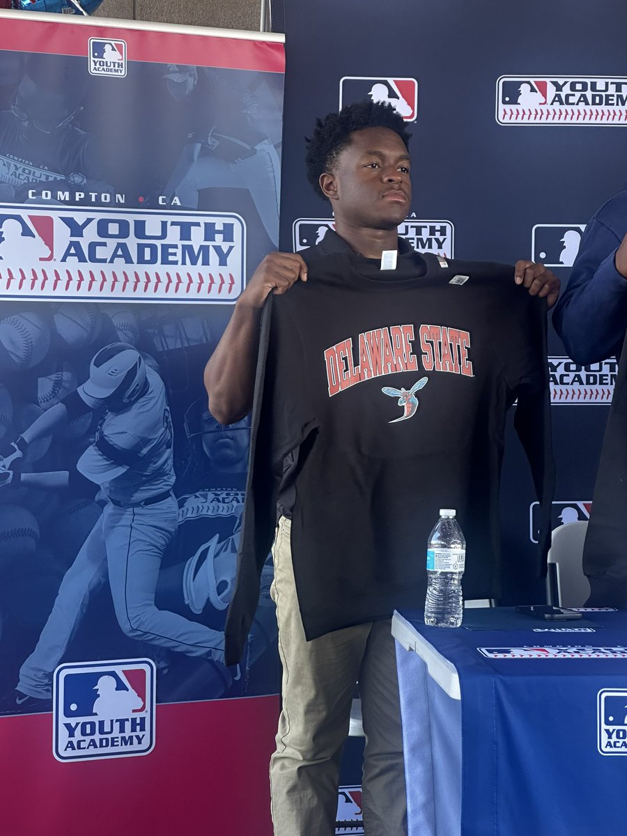 Royce McKenzie tweet media