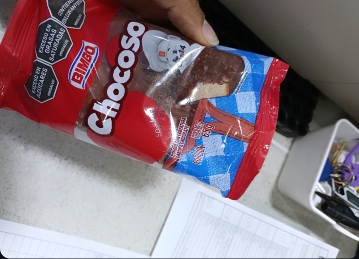 La cara de alguien que solo pudo almorzar esto...peroooo que ya casi acaba el turno 🤓🤓🤓