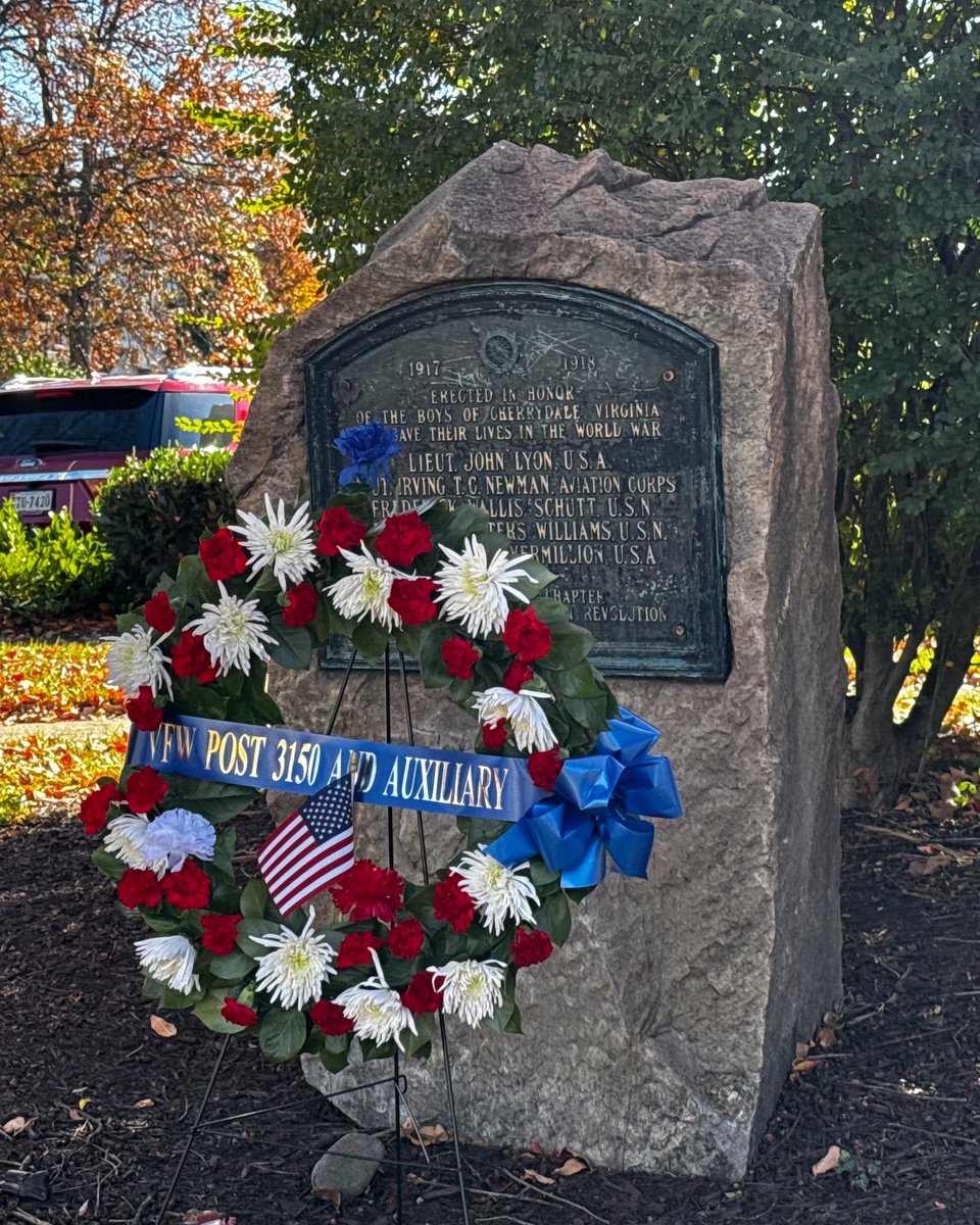 This morning, I had the honor of joining the Veterans of Foreign Wars John Lyon Post 3150 in Arlington to pay tribute to those who have served our country.

Thank you to all who have served, and to the families who stand beside them.

Happy Veterans Day!