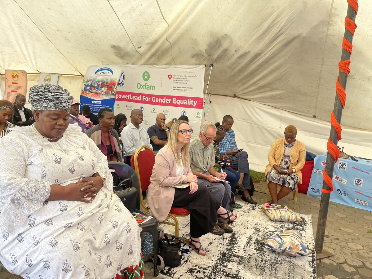 WalpeAcademy's tweet photo. Today, #WALPE hosted @oxfamgb , @OxfamIreland& other SAF Cluster partners for a Partner Engagement Meeting in Harare, Zim. The meeting included partners from Malawi, Zambia &several Zim partner organisations such as @MUSASAZIM, @HOCICZW, Bekezela, @Bethany_Zvish @visetinfo . https://t.co/c4PeqKJ4GI