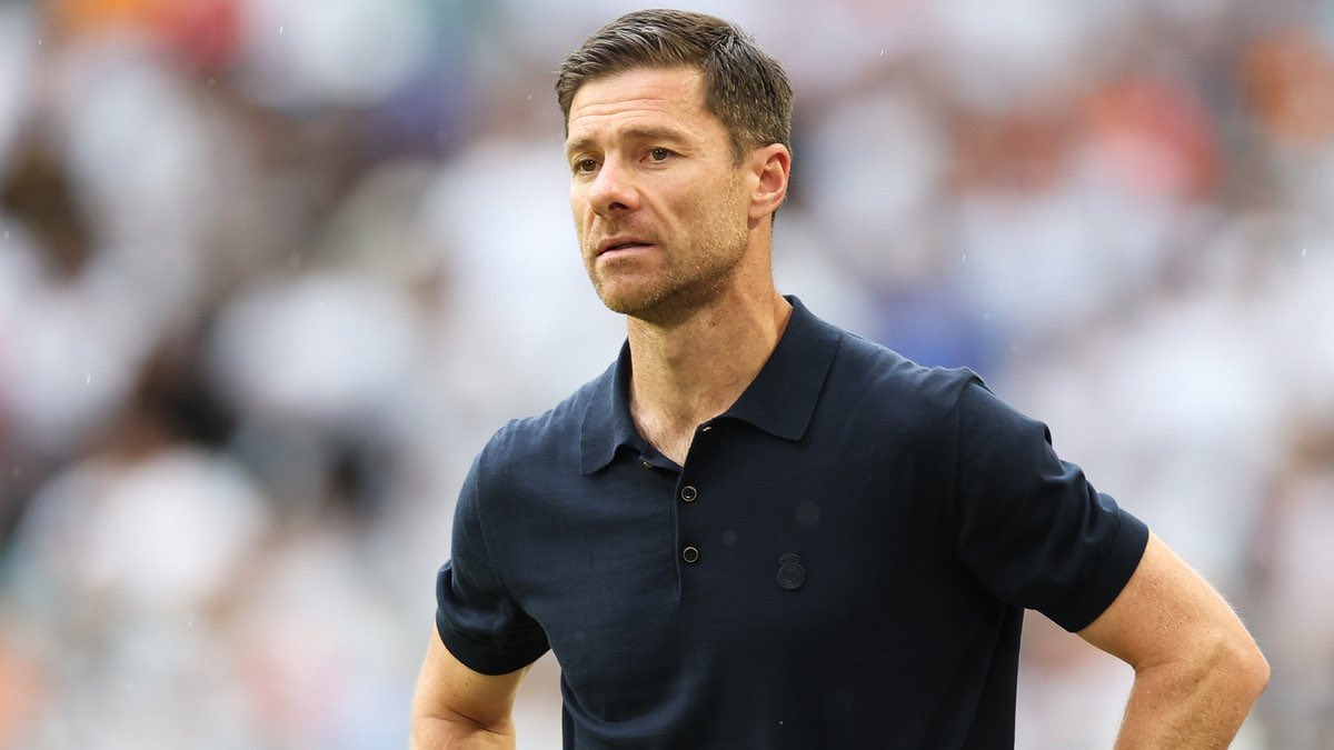 1.
El inepto de Xabi Alonso llegó al Madrid con ínfulas de Mourinho y diciendo que aquí iba a haber meritocracia. A todos nos pareció bien tras la temporada que habían hecho los hijos de puta de los jugadores la temporada anterior 

2. 
Empieza la "meritocracia" en el mundial.. +