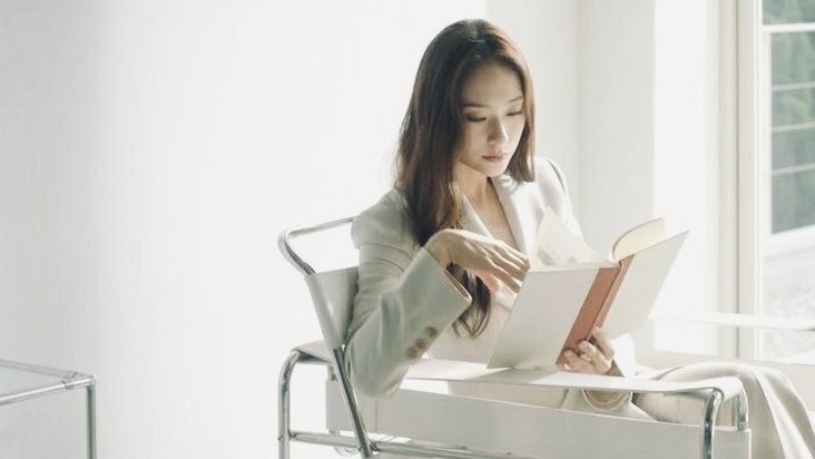 midnighthxze's tweet image. 🩺 

       ׂ╰┈➤ the doctor is: IN

┆ dr. isabelle han
      ⤿ pediatric surgeon ! au
      ⤿ she/her. bi. (n)sfw
      ⤿ eng only. mdni. selective