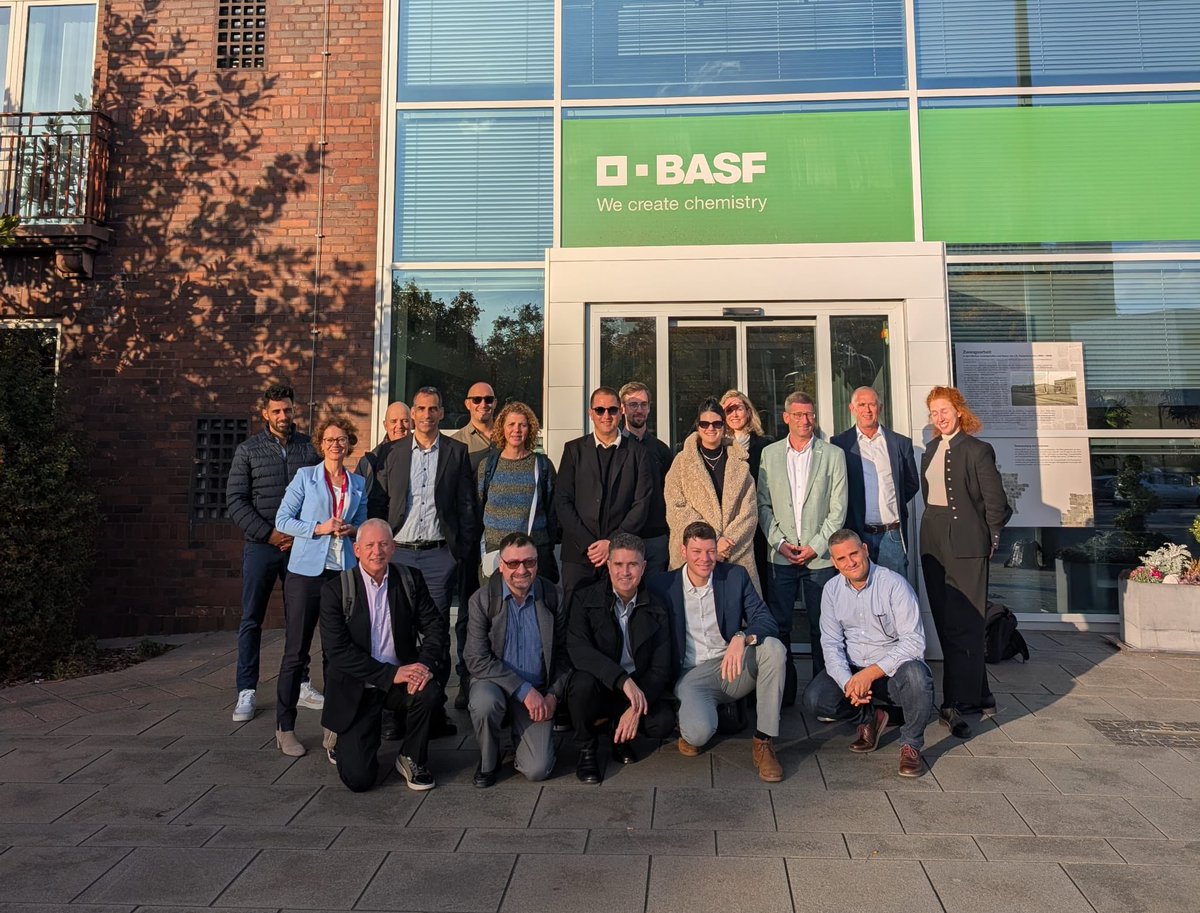 bren_energy's tweet image. Germany leads in industrial electrification.
At EnBW, explored partnerships pairing clean elec w/ bGen™️ thermal storage for reliable process heat.
At BASF, discussed deploying firm, low-C heat w/ anchor customer.
#Brenmiller #ThermalStorage #Electrification #Germany  #Chemicals