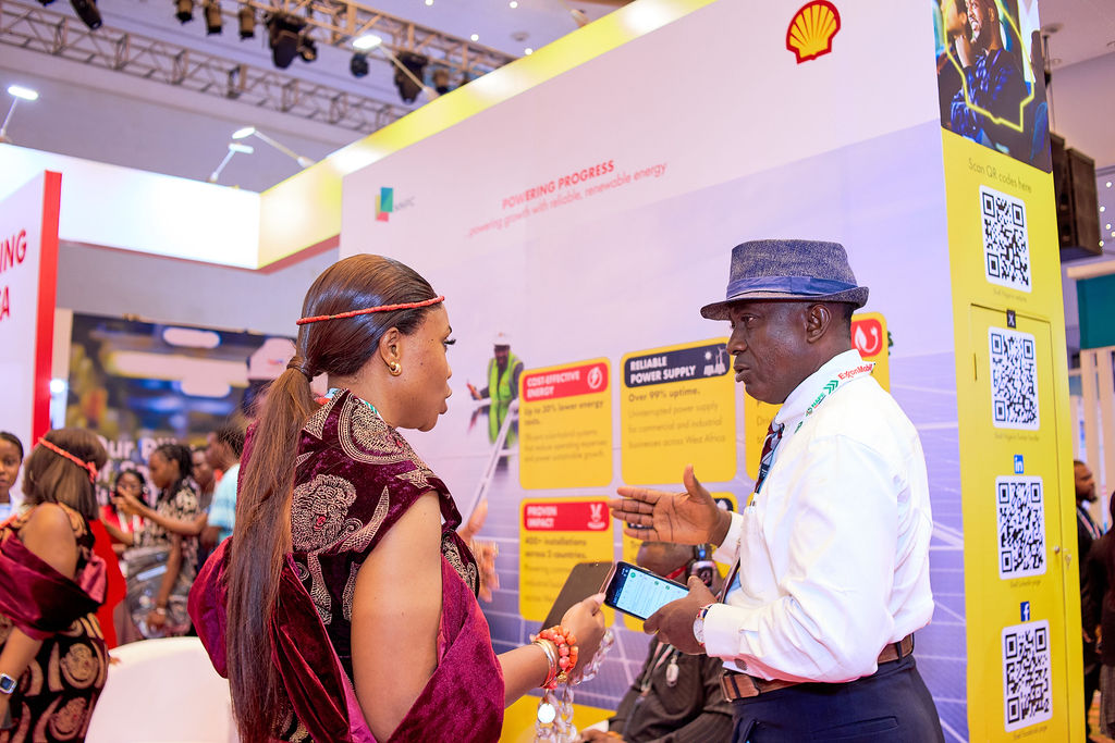 Shell_Nigeria's tweet image. Like a magnet, the Shell booth pulls all to itself and then feeds their curiosity.
What about you? Come visit the Shell booth.

#NAPE2025 
#PoweringProgress