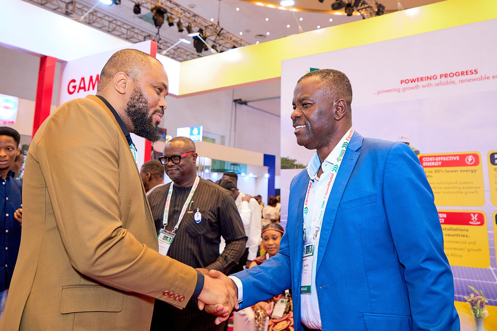 Shell_Nigeria's tweet image. Like a magnet, the Shell booth pulls all to itself and then feeds their curiosity.
What about you? Come visit the Shell booth.

#NAPE2025 
#PoweringProgress