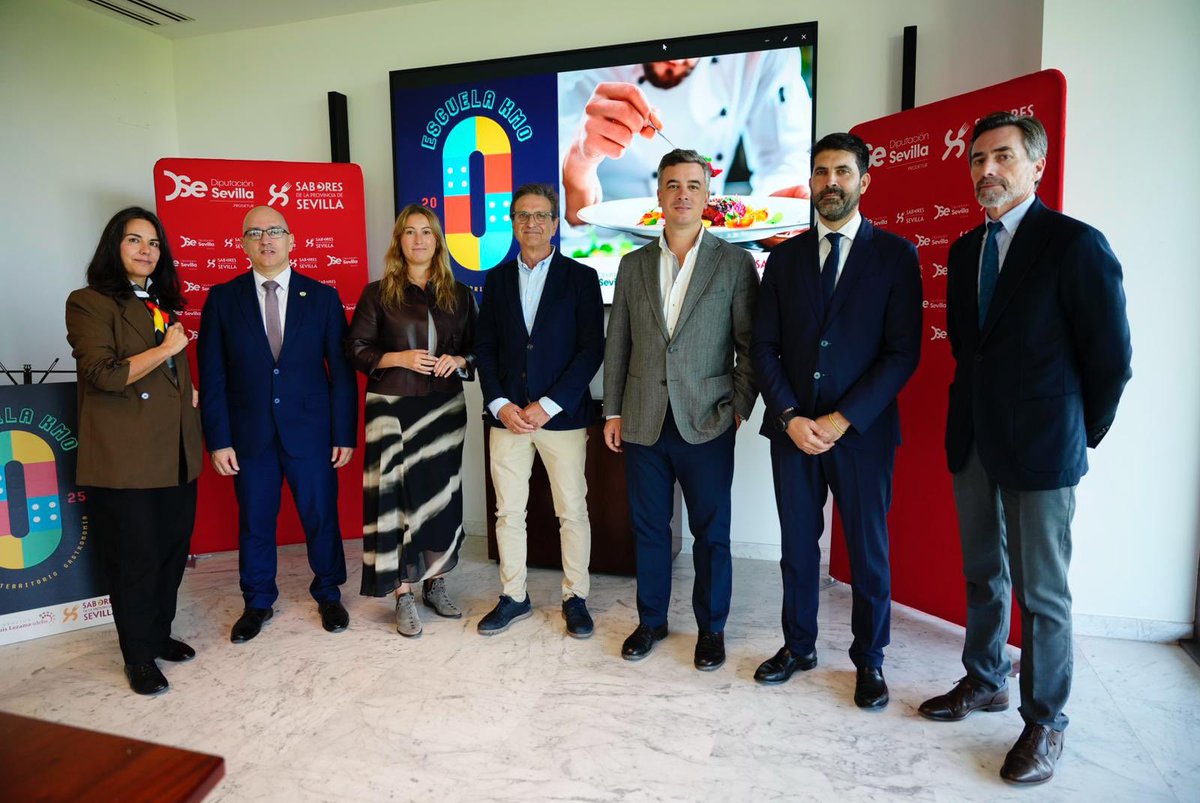 Nace “Escuela Km. 0: Sostenibilidad, Territorio y Gastronomía”.

Un proyecto que une #gastronomía, #territorio y #turismosostenible bajo la marca <a href="/SaboresSevilla/">Sabores de la Provincia de Sevilla</a> 

Impulsada por <a href="/prodetur/">Prodetur DipuSevilla</a> y la <a href="/luislezamafound/">Fundación Luis Lezama</a> esta iniciativa formativa se desarrollará en nuestra <a href="/ESH_Sevilla/">Escuela Superior de Hostelería de Sevilla</a>