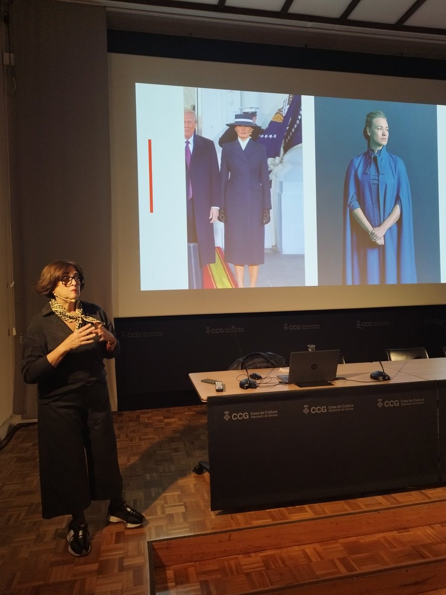 Son les 'big tech' els nous senyors feudals? Aquesta és la tesi que defensa l'advocada Paloma Llaneza  a la <a href="/casadeculturagi/">Casa Cultura Girona</a>, i les acusa d'exercir un enorme poder sense legitimitat democràtica.