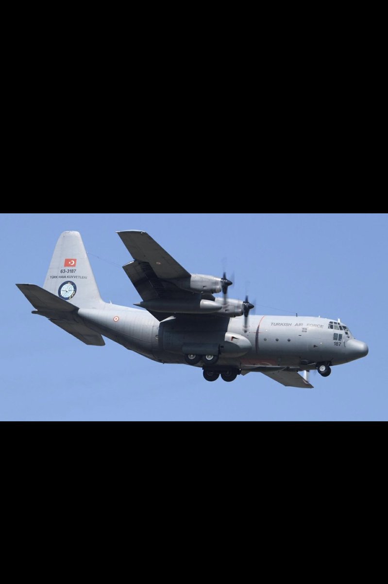 ayseldndrmci's tweet photo. Bugün yüreğimiz bir kez daha yandı.
Görev başında, vatanı için havalanan Türk Silahlı Kuvvetleri’ne ait C-130 tipi askeri kargo uçağımız maalesef düştü. Uçakta bulunan kahraman personelimizden şehitlerimiz olduğu haberi hepimizi derin bir üzüntüye boğdu.

Onlar, bu vatanın gökyüzündeki sessiz kahramanlarıydı. Bayrağımızın dalgalanması, milletimizin güvenliği için gece gündüz demeden görev başındaydılar. Şimdi ise, görevlerini en onurlu şekilde tamamlayarak ebediyete uğurlandılar.

Milletimizin başı sağ olsun.
Şehitlerimizin ruhu şad, mekânları cennet olsun. 🇹🇷