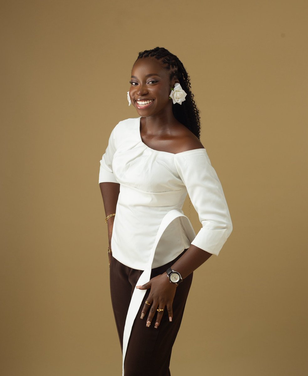 Aręwà has God tweet media