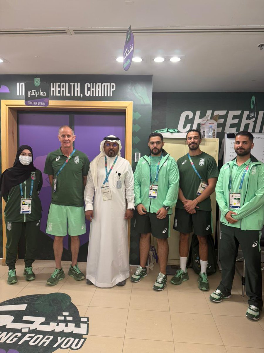 تشرفت بزيارة الدكتور إبراهيم القرني المدير الطبي لدورة ألعاب التضامن الإسلامي #الرياض2025 في القرية الأولمبية بجامعة الأميرة نورة بنت عبدالرحمن.
كما تشرفت بزيارة الجهاز الطبي لفريق السعودية <a href="/TeamSaudi/">Team Saudi | فريق السعودية</a> ، وكلي فخر بزملائي وزميلاتي على ما يقدمونه من جهود مميزة وعمل متقن في خدمة