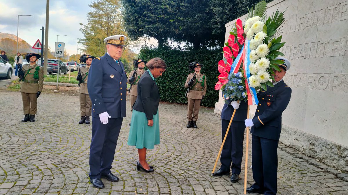 Lise Moutoumalaya tweet media