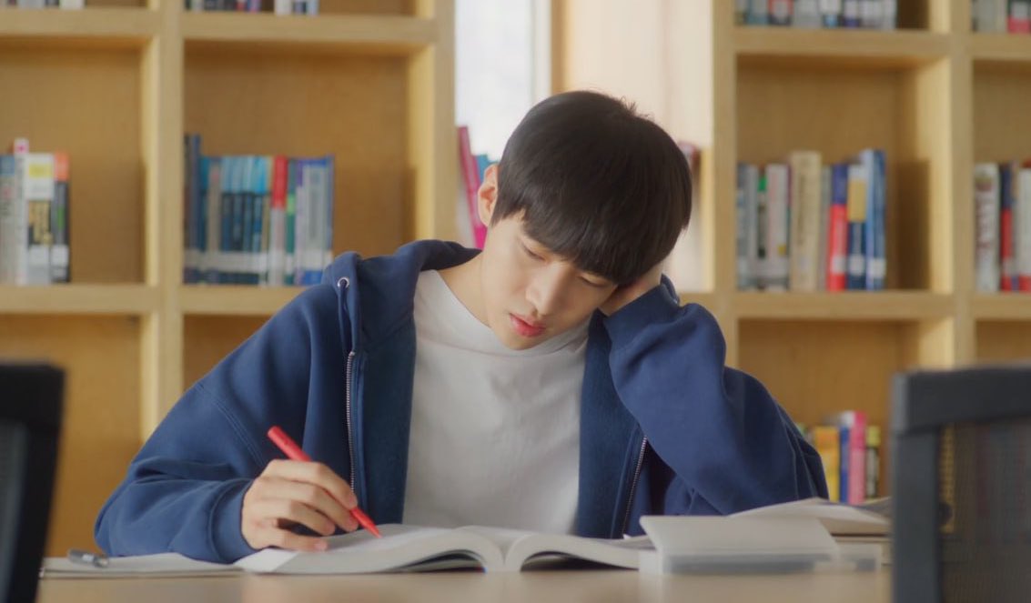 8Starlit8's tweet image. When you&apos;re far from me...

It&apos;s impossible to smile...
To study...
To be normal again...
To move on...
To live again...

Cause you&apos;re everything❤️‍🩹

#SemanticError