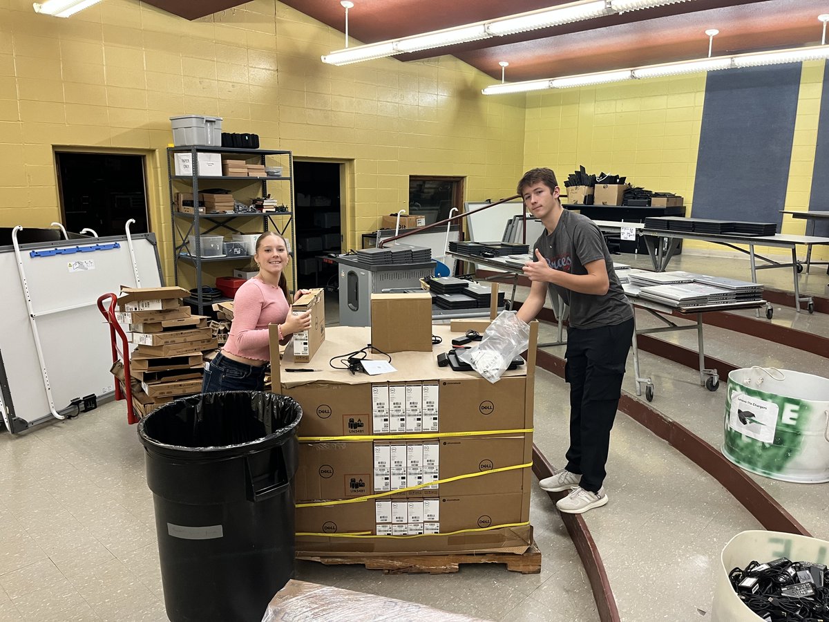 Maconaquah Tech tweet media