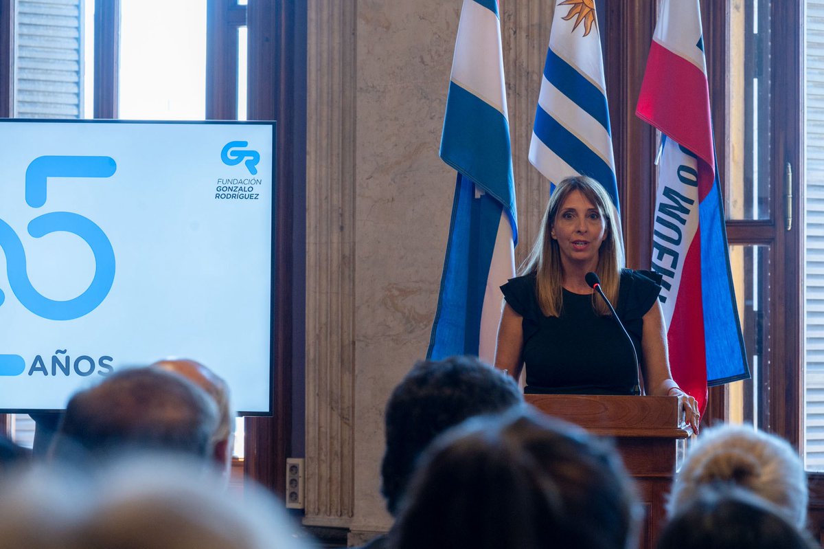 Parlamento del Uruguay tweet media