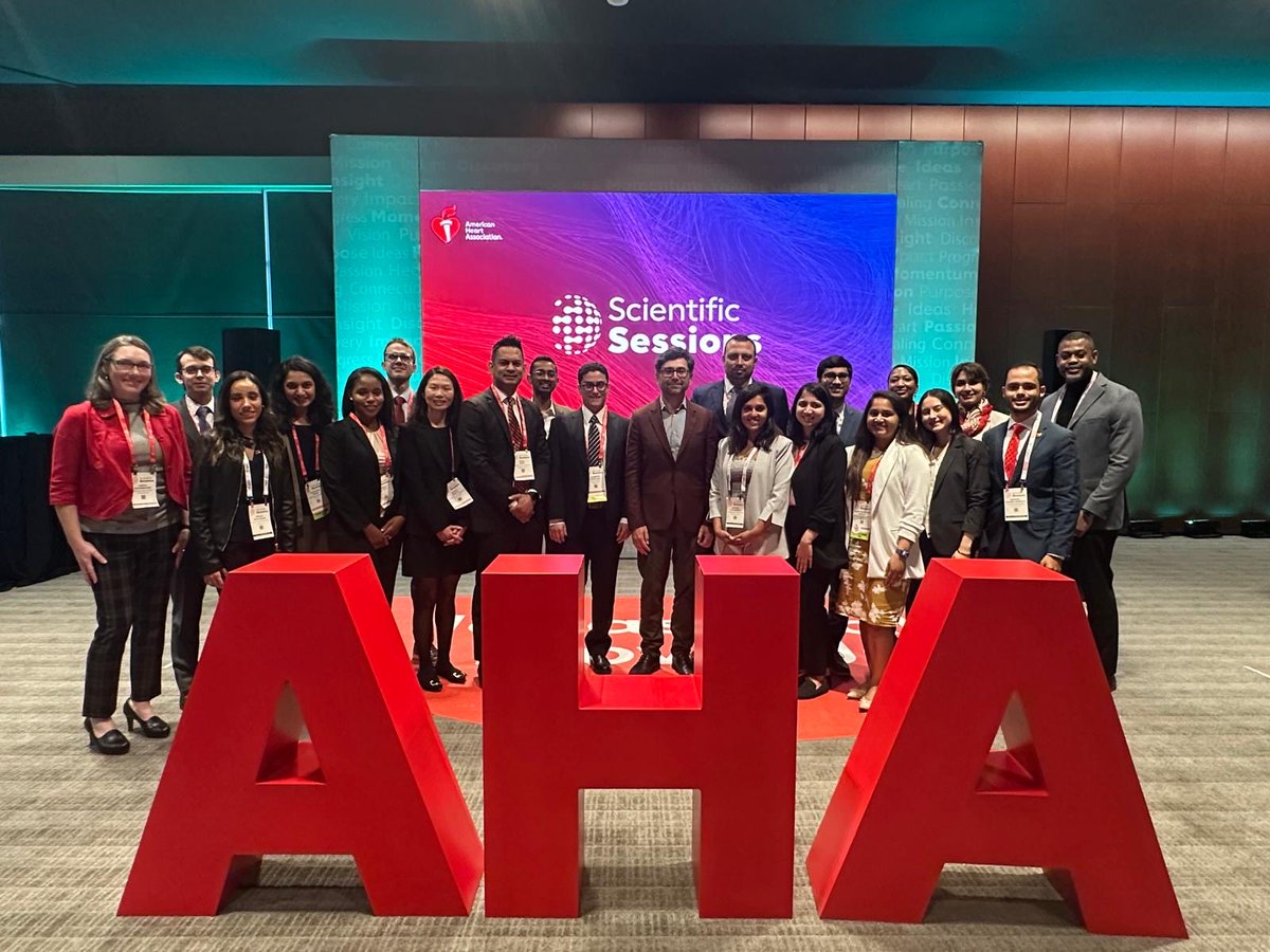 aradhanaverma_'s tweet photo. “A good researcher is a practical idealist.” Such a special session from @ardemp about doing what you love & building your village. Giant shout out to @AHAScience FIT & thrilled to be a part of this crew @pooneh_nabavi @JINALGADA5 @ayeeshik @KannuBansalMD @M_H_Abdelnabi & others https://t.co/daJcMJKSgw