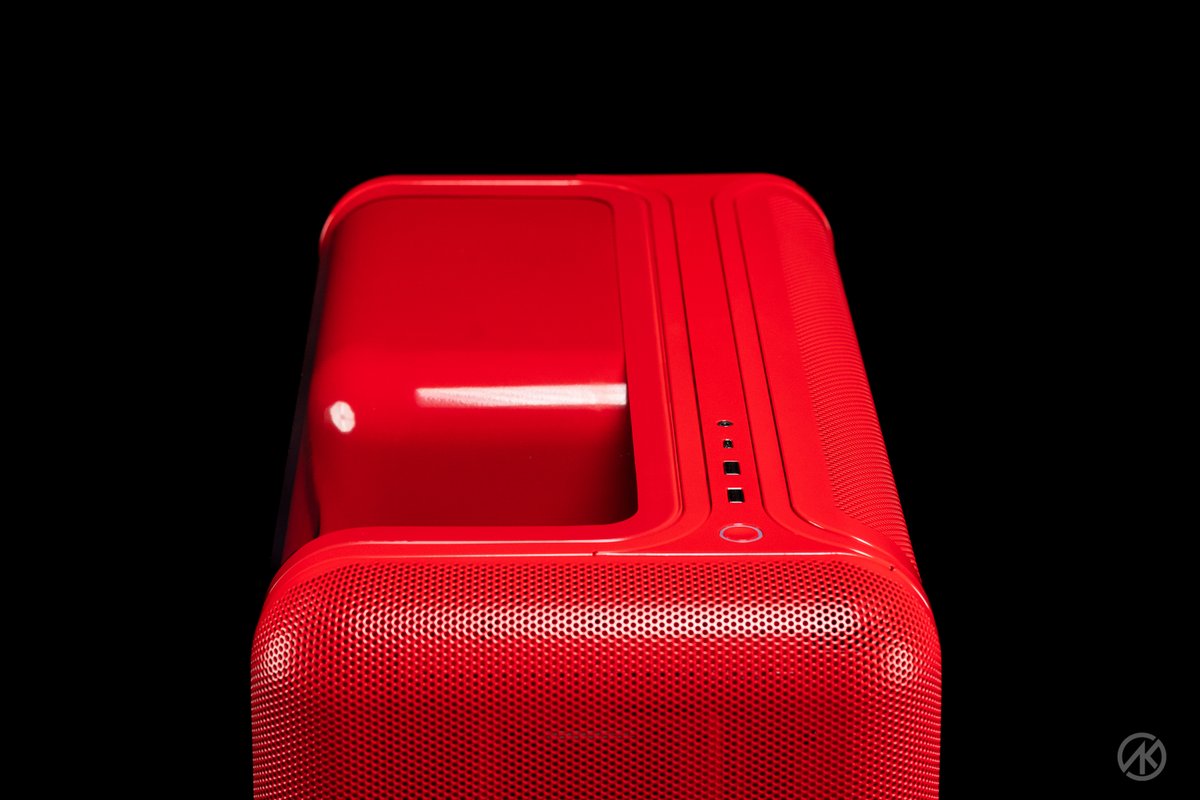 AKModTW's tweet image. @hytebrand 

X50
hyte.com/zh-TW/store/x5…

FA12 Fans
hyte.com/zh-TW/store/fl…

#HYTE 
#X50 
#FA12 

#AKMod