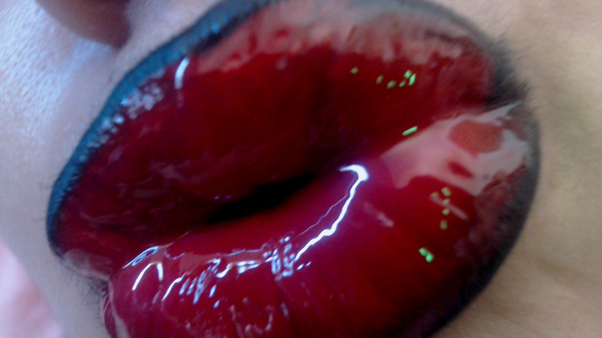 GOON for my glossy 💄💋lips! #fetishlipstick #sexylips #paypiggy #paylosers #sissies #verbalhumiliation #blackmail #mindcontrol #finsub #spell  #cashslaves #findomgoddess #sissies #walletdrain #intoxdrain #findom #gooning #mesmerize #hypnodomme #hypnolips #joi #cei #mindfuck