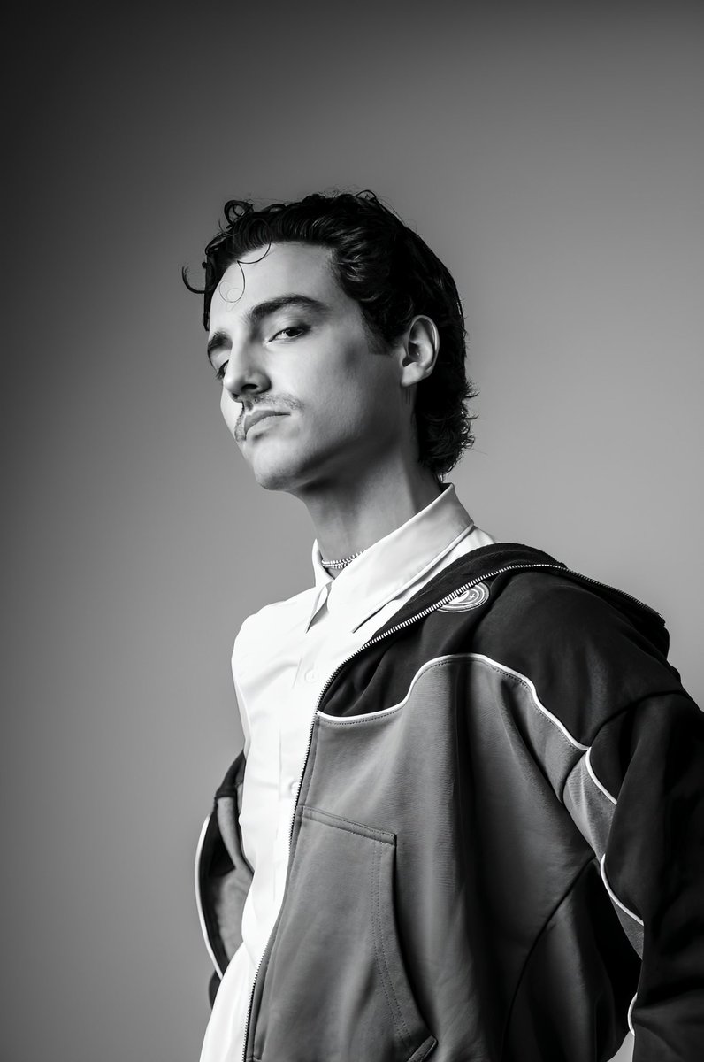 HumbeSitio's tweet image. ¡Feliz cumpleaños 25 a este Rey del Pop!