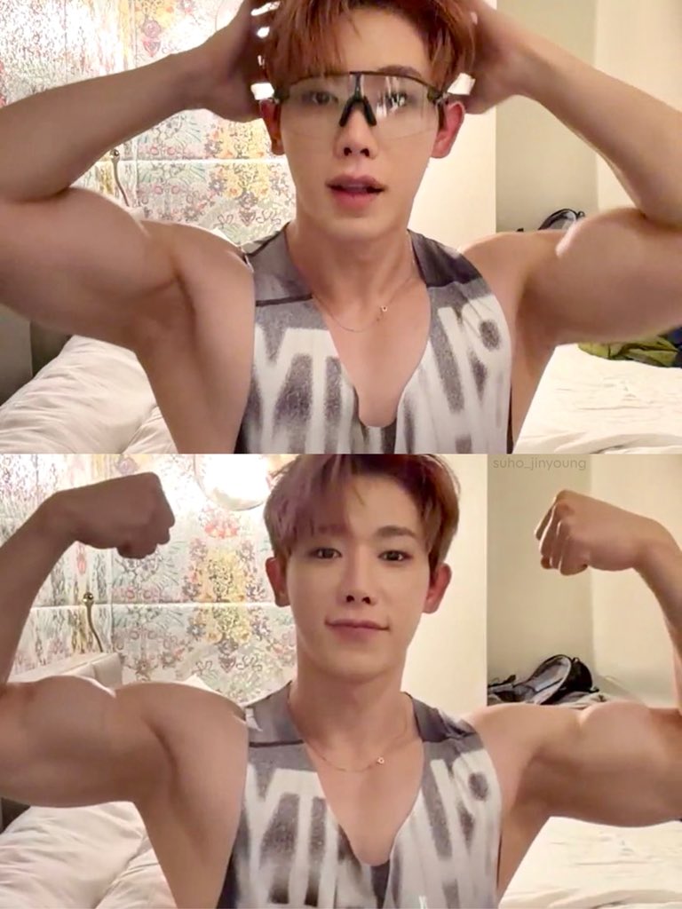 suho_jinyoung's tweet photo. WOAH WONHO ARMS?! 💪🏻 https://t.co/iPvhk0kX0v