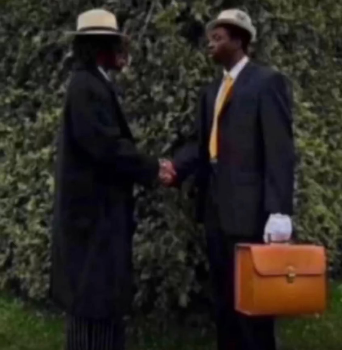 Have you been called a broke F2P all your life 🥀💔
Do you worship free players because you don’t have the chance to use the paid cards 

Worry no more 
Join my group where we make broke F2Ps like you become legends 
Yes…… you 🫵

chat.whatsapp.com/LtcuYr1Bz6X9yX…