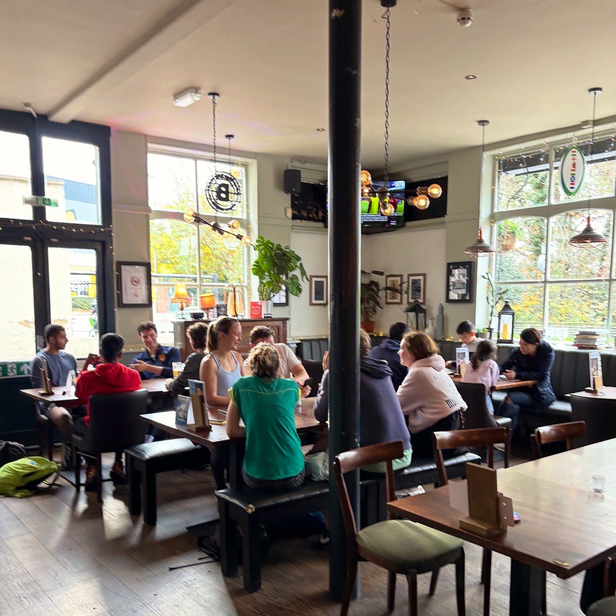 LondonPubMap's tweet photo. The Garratt Tavern
📍89 Garratt Lane, London SW18 4DW
This pub is located opposite the River Wandle at the southern end of Wandsworth Town in southwest London. This pub was built in 1878 by the Wenlock Brewery and originally opened as The Waggon & Horses.
#Wandsworth #pub #sw18 https://t.co/RzTfhJQIi8