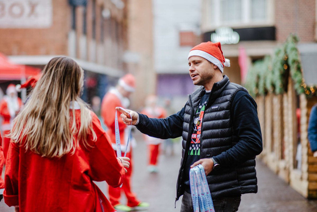 ExeterCCT's tweet image. Meet the elves behind the Santa Run! 🎅✨

Our amazing team is ready to make this year’s run the most festive yet. Who’s joining them?
Tag a friend you’d like to run with! 🏃‍♂️🏃‍♀️

📌 Sign up: exetercct.org/running-events…

Headline Sponsors: @tozerlaw

#Princesshay #ExeterFunRun