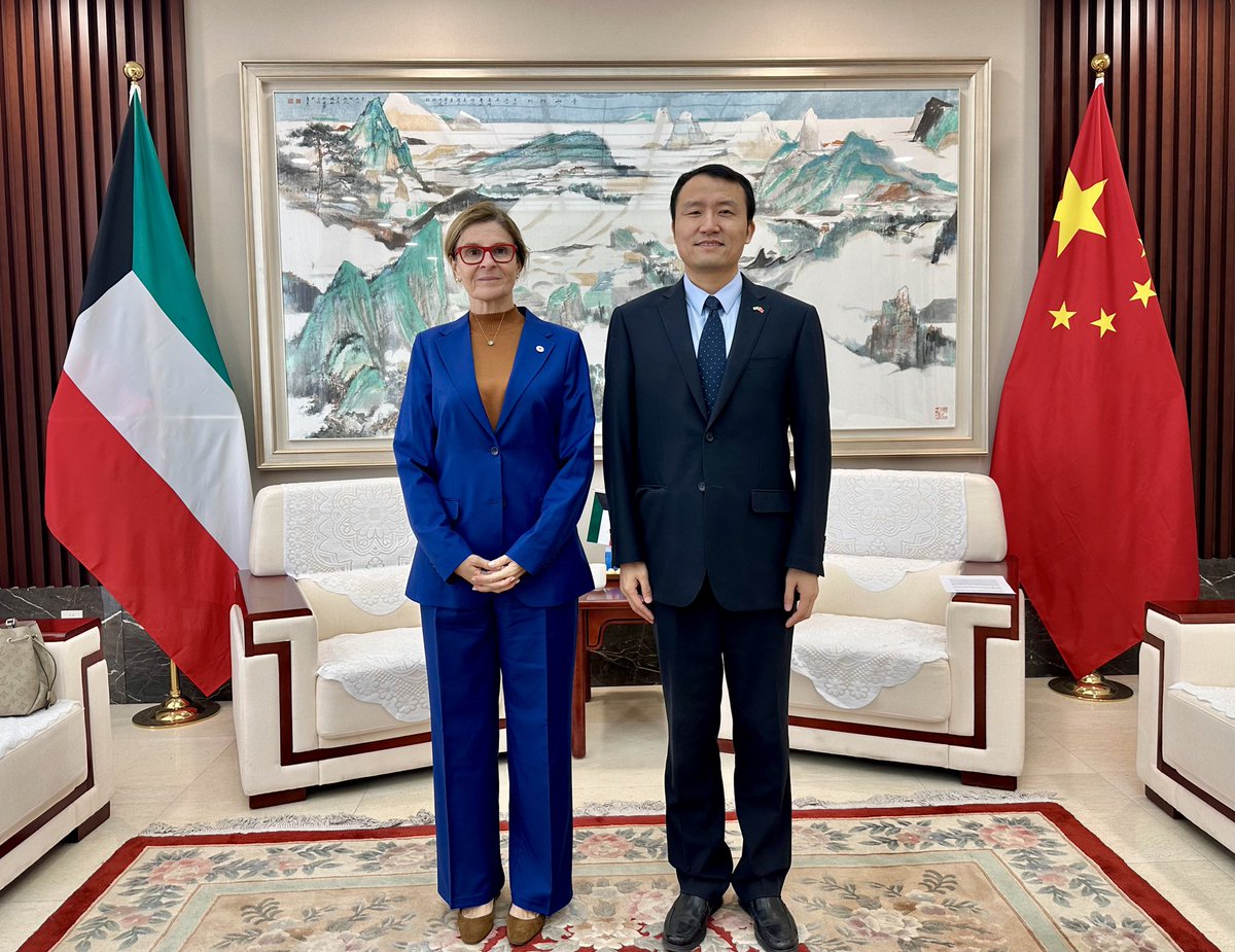Honored to meet with Mr. Liu Xiang, Chargé d'Affaires of the Embassy of China in Kuwait. A lively exchange on China's engagement in Kuwait &amp; the work of the <a href="/ICRC/">ICRC</a> in the GCC. Grateful for China’s support &amp; the work with our delegation in Beijing 1/2. #IHL #Diplomacy #China