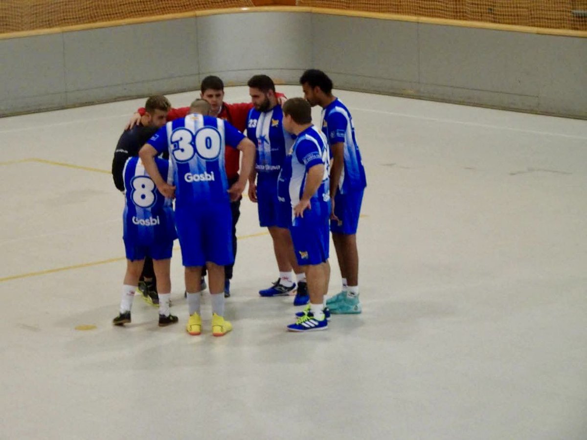 UEFigueres's tweet image. ✨ Més enllà dels marcadors, vam viure una jornada memorable i inspiradora, plena de l’autèntica essència del futbol inclusiu.

📸 Maria José Pérez 

🙏🏻 SPONSORS:

@FundlaCaixa 
CostaBrava Mediterranean Foods 
@caixabank_cat 
El Dofí

💙🤍 #UEFigueres #Futbolinclusiu #UEF