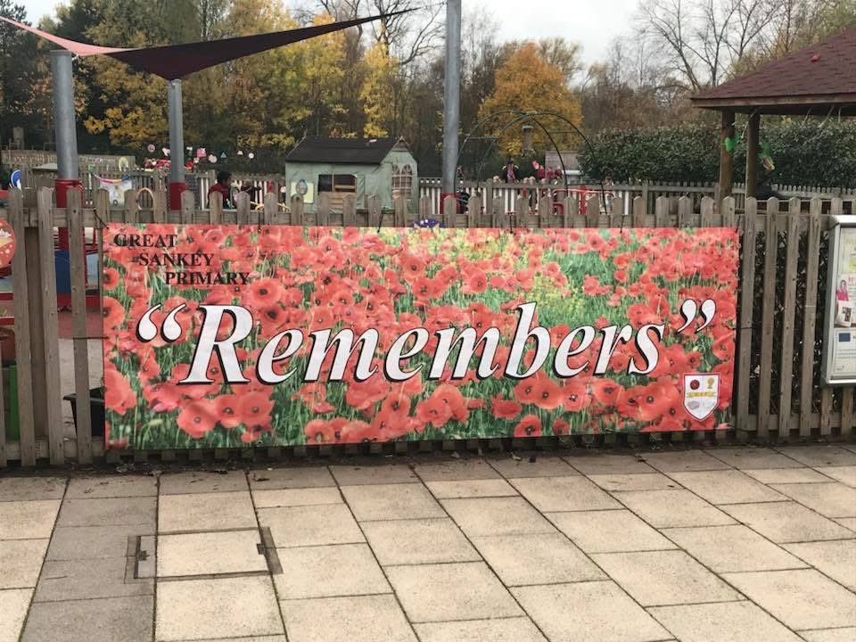 Cherrytreeclass's tweet image. Today we took part in a 2 minutes silence to pay our respects for the soldiers who work tirelessly to keep us safe 🥰