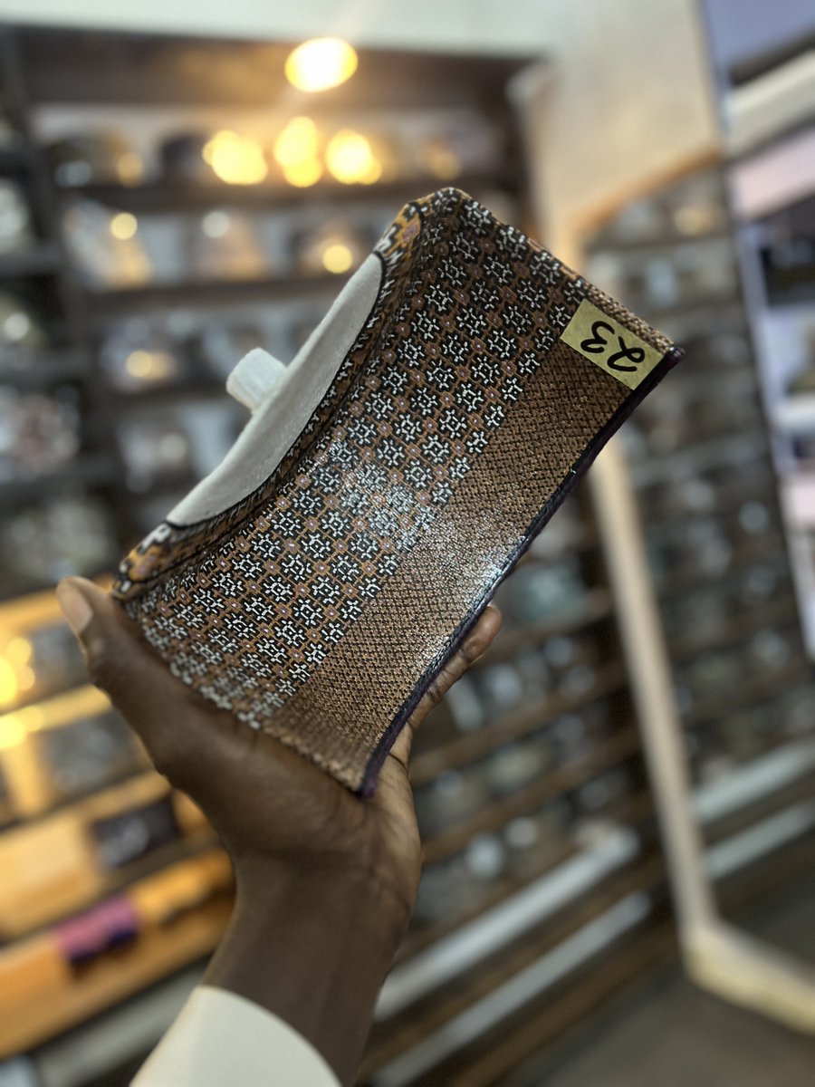 High-quality Bama Caps💥
Price: N35,000
📍 ShopB6 Chilla plaza Damaturu, Yobe State 
☎️07063976658,07030586576 
wa.me/2347063976658