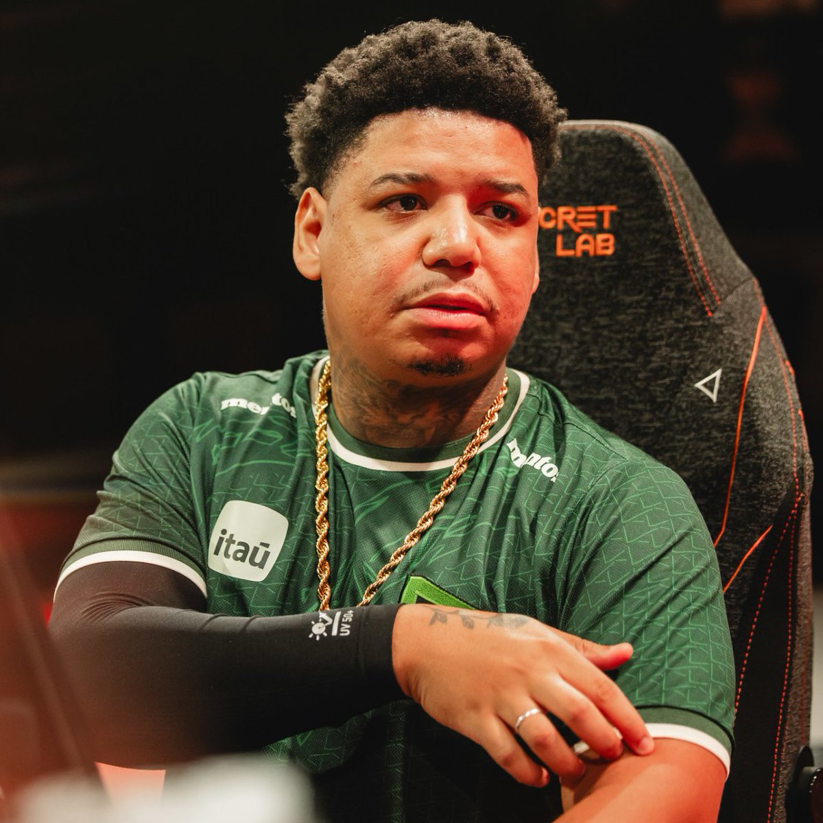 VCTatualizado's tweet image. ⚠️ RUMOR

dgzin está sendo testado na Evil Geniuses para 2026

O duelista brasileiro dgzin está entre os jogadores testados pela Evil Geniuses (EG) para fechar o elenco da temporada 2026 do VCT Americas. A informação é do leaker @AkamaruVal.

A Evil Geniuses, liderada pela coach…