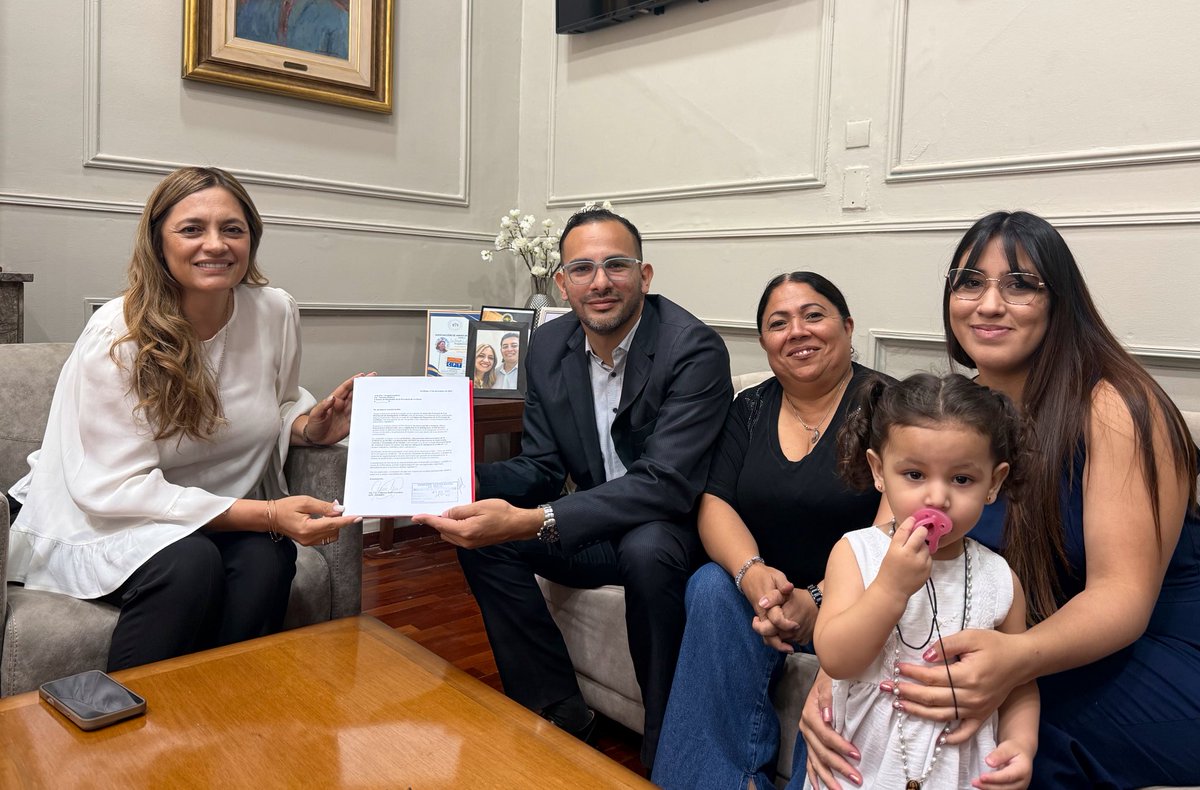 Ingresó formalmente a nuestra Legislatura el Proyecto de Ley sobre Inteligencia Artificial presentado por Federico González.

En la próxima sesión tomará estado parlamentario, un paso clave para construir reglas claras que protejan derechos y acompañen la innovación en La Rioja.