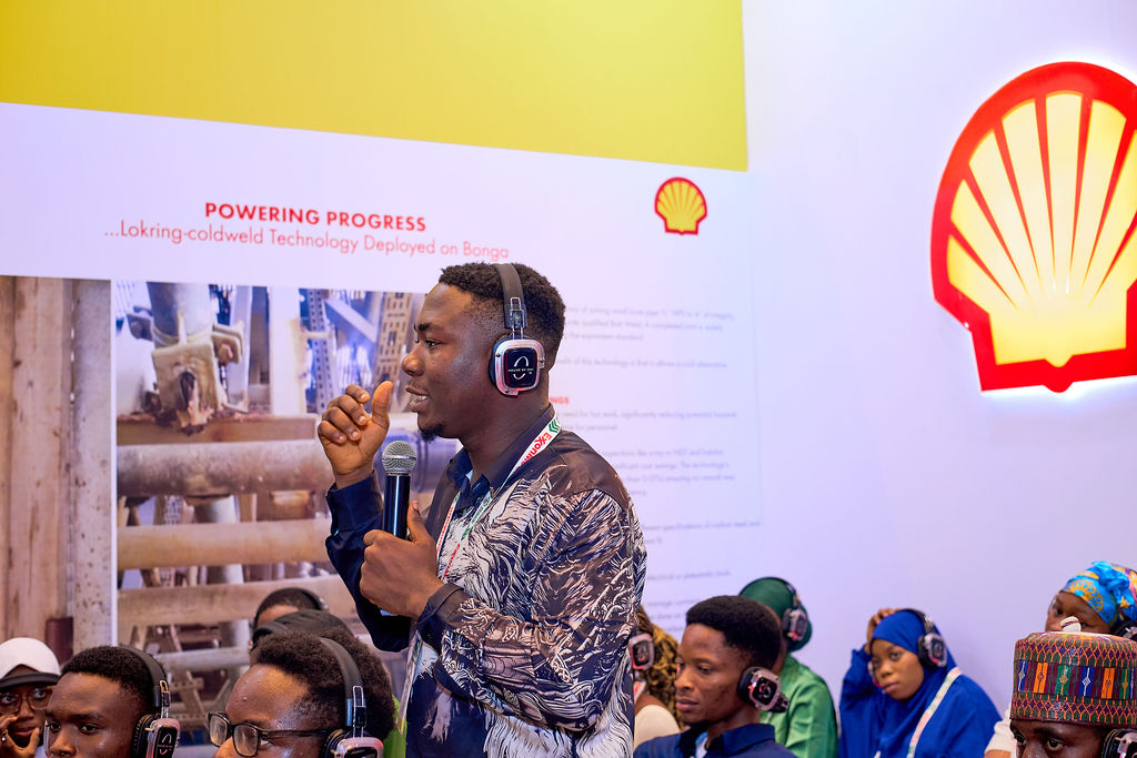 Shell_Nigeria's tweet image. The youth and their inquisitive minds. 
Ask. Learn. Grow. 
It&apos;s an open invitation to you also. Visit the Shell booth.
Come experience for yourself how Shell is powering progress.

#NAPE2025 
#PoweringProgress 
#ImpactingLives 
#ShellBooth