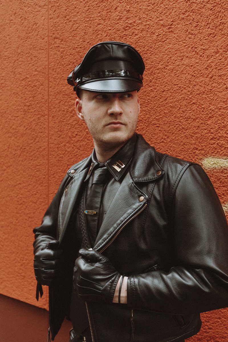 MasterSpence96's tweet image. Find purpose in $ervice by making yourself useful and sending to My wallet. You don’t need that cash lo$ers

Throne.com/masterspence96