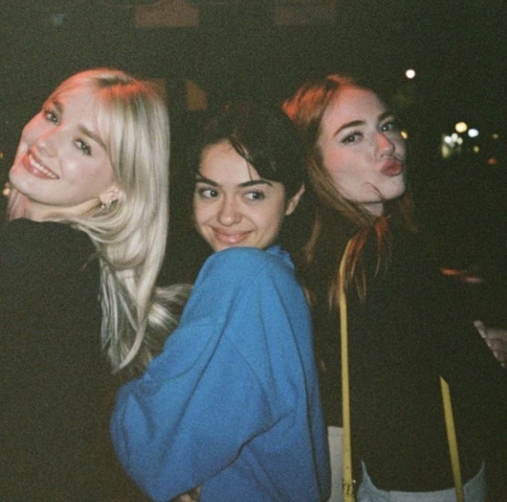 Lyra Granger-Malfoy, Posey Longbottom and Lily Luna Potter