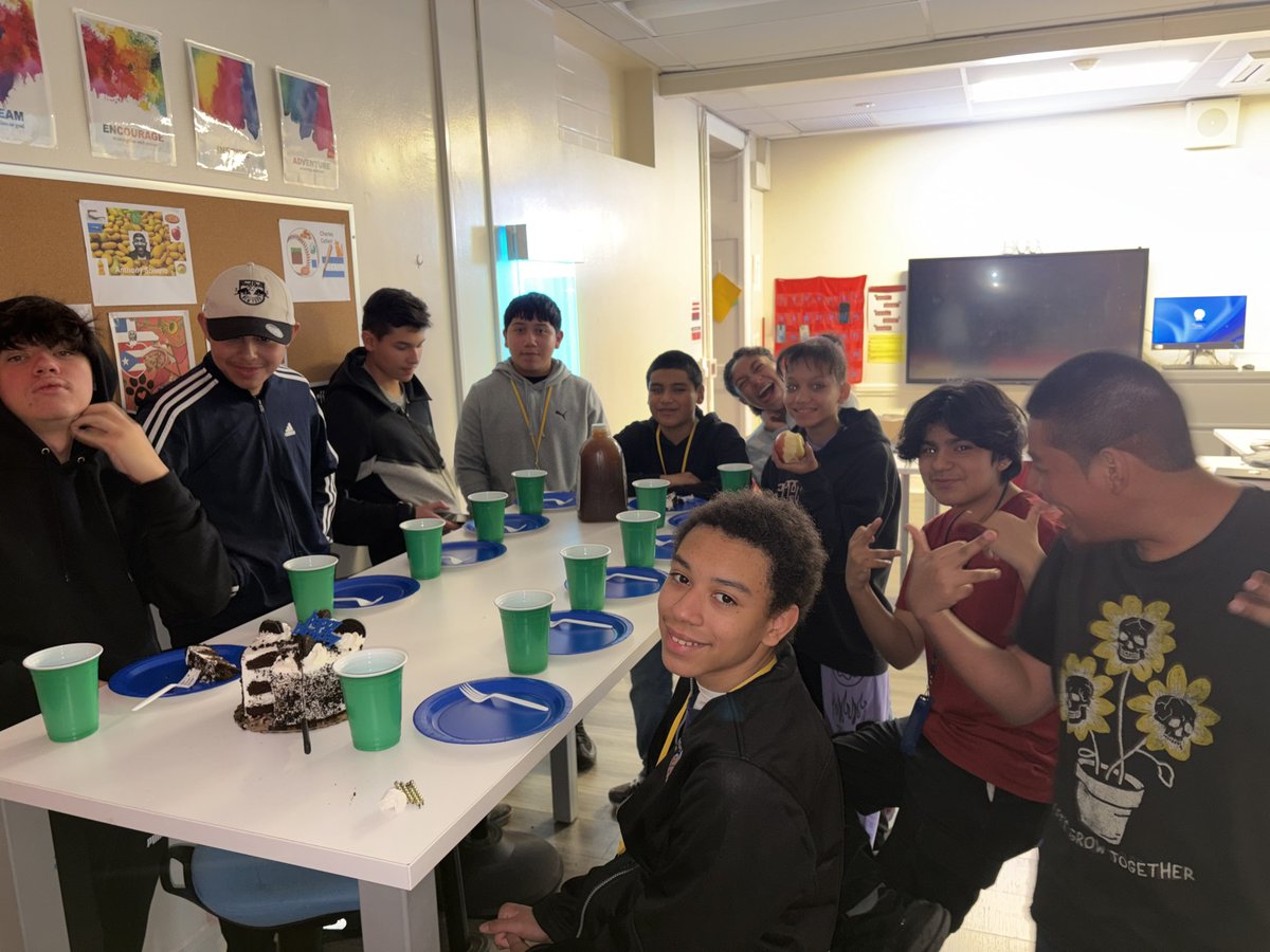 Ms. Mornhineway tweet media