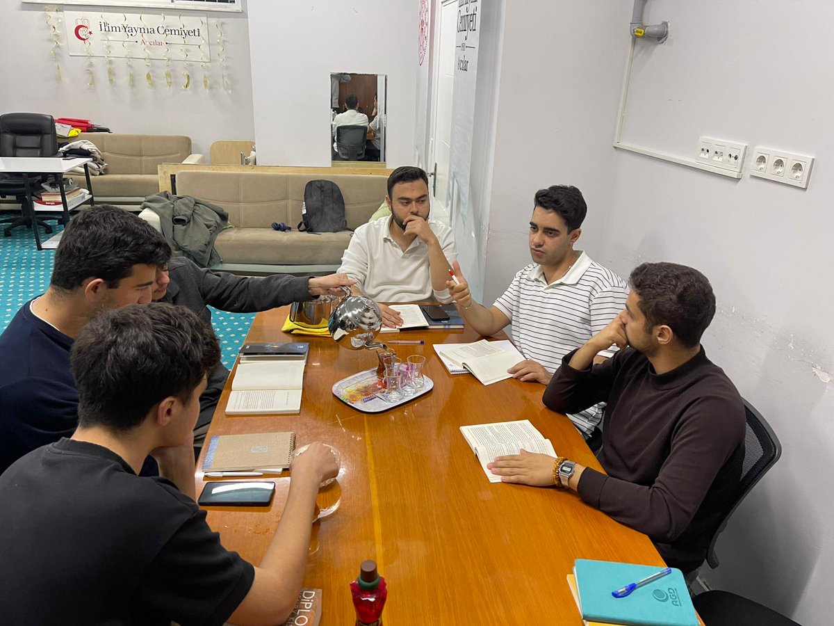 iucagd's tweet image. Altay Cem Meriç abimizin &quot;Muhtelif 1&quot; kitabının tahlilini gerçekleştirdik.