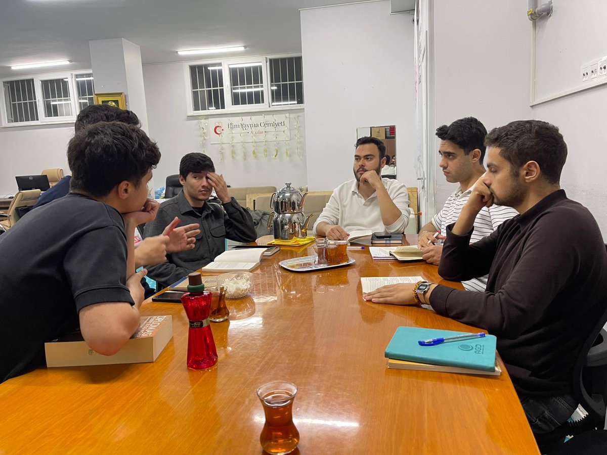 iucagd's tweet image. Altay Cem Meriç abimizin &quot;Muhtelif 1&quot; kitabının tahlilini gerçekleştirdik.