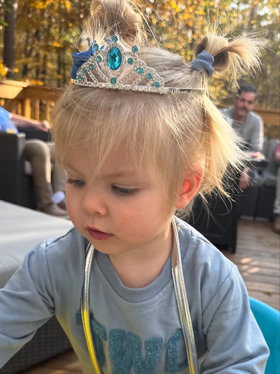 CoachOSullivan's tweet image. Riley is the BIG 2 today! HAPPY BIRTHDAY to our sweet Riley! Daddy Loves You!