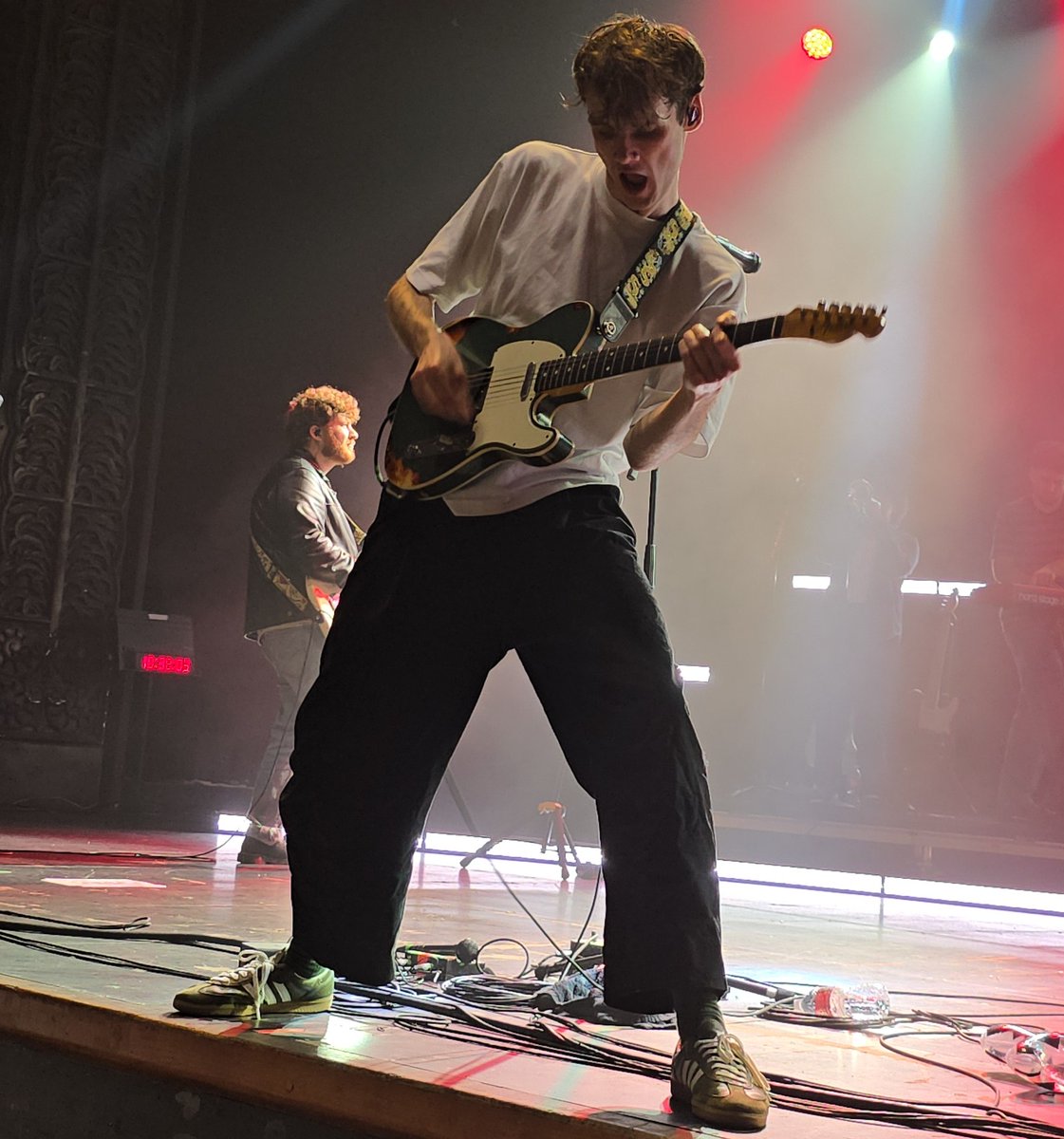 11/11

End of thread! I'm still so happy I was finally able to see the boys on stage after missing them the last time they were here in San Diego. What a fucking blast!