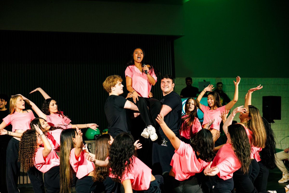 MasonPatriots's tweet image. 🎤 Are you interested  in competing at the Lip Sync or Banner Battle during Homecoming 2026? We&apos;re looking for the HoCo &apos;26 team competitions! ⭐ Sign up for our info session to learn more! Link in bio 📲 

#StudentInvolvement #MasonHoCo2026