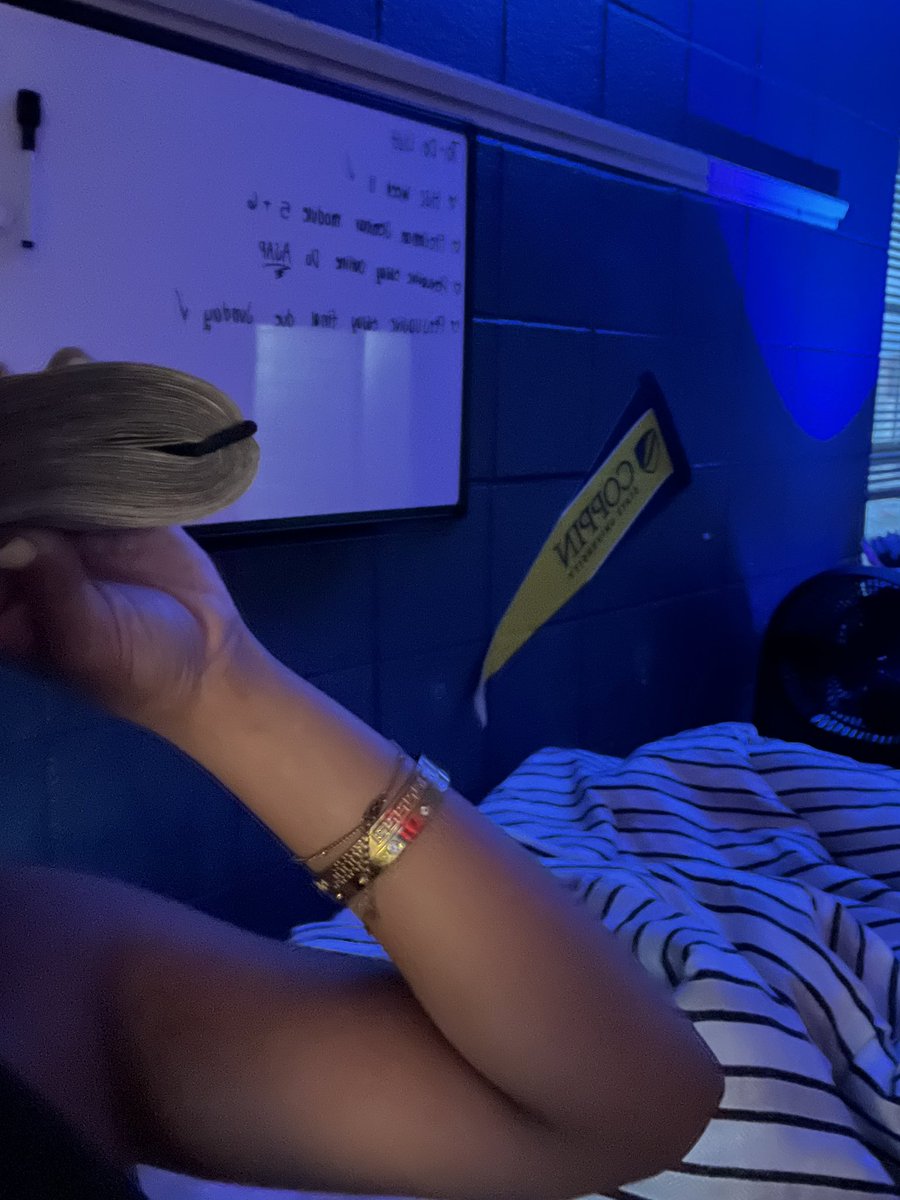 mimi tweet media