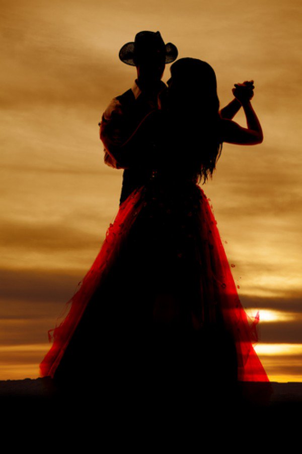 CynthiaWoolf's tweet image. THE DANCING BRIDE "Love this story. Loved the #excitement &amp;amp; #action!" Kobo: ow.ly/RXWu30khu7h #mustread #western #historical #romance #bookstolove