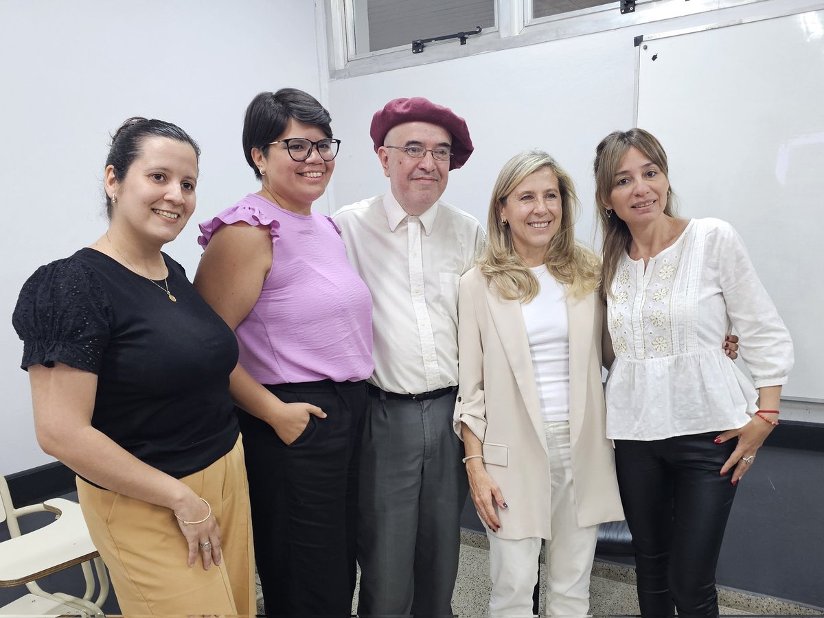 Una jornada de intercambio y reflexión en la Facultad de Derecho de la #UNNE.

Hoy tuve el honor de participar como disertante en una clase magistral de la Cátedra de Derecho Político de la Facultad de Derecho y Ciencias Sociales y Políticas (UNNE), invitada por el Dr. Andrés