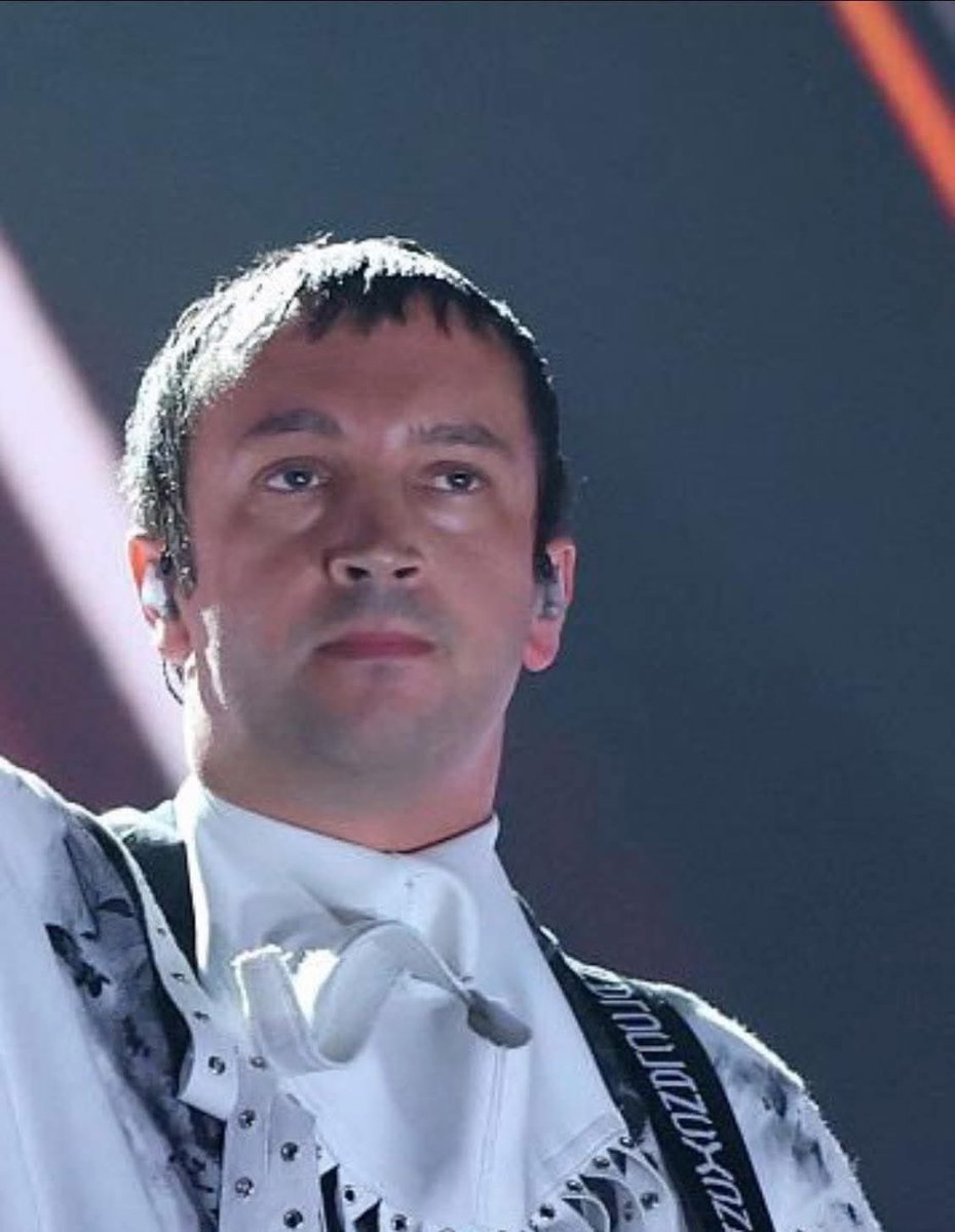 Yo cuando agarro las tijeras a las 3 am: